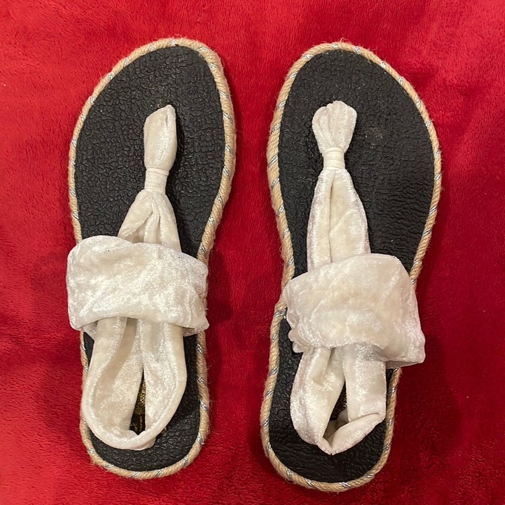 Nalho Creamy White Velvet Sandal